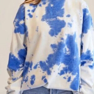 Summer Fridays blue white tie dye crewneck sweatshirt size medium excellent cond